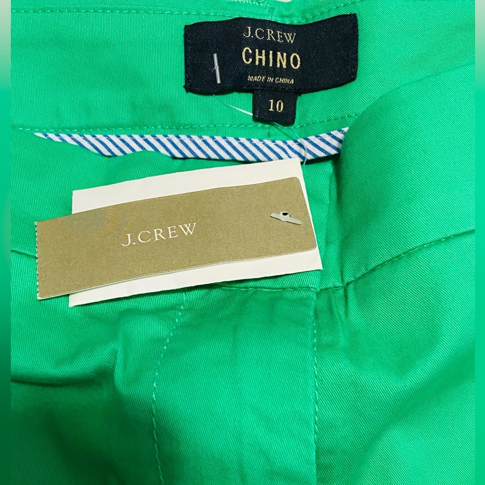 J. Crew chino 7” Women's Green shorts - Picture 2 of 7